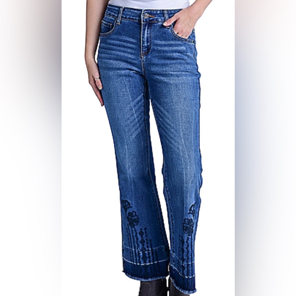 NEW Indigo Thread Co Boho Embroidered Flare Leg Jeans Raw Hem High Rise Size 8